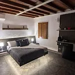 Opus Firenze Tosca Suite